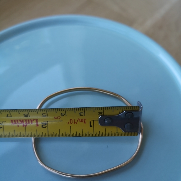 10k solid gold bangle - Picture 3 of 6